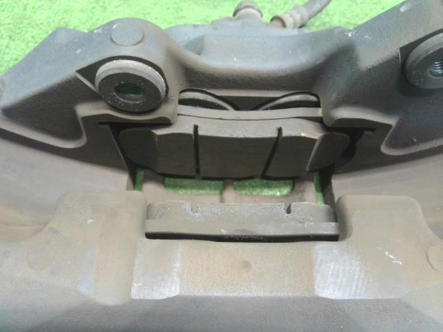 【中古】レクサス GS DBA-GRL11 左右フロント キャリパー 47750-22460 自社品番250299 085