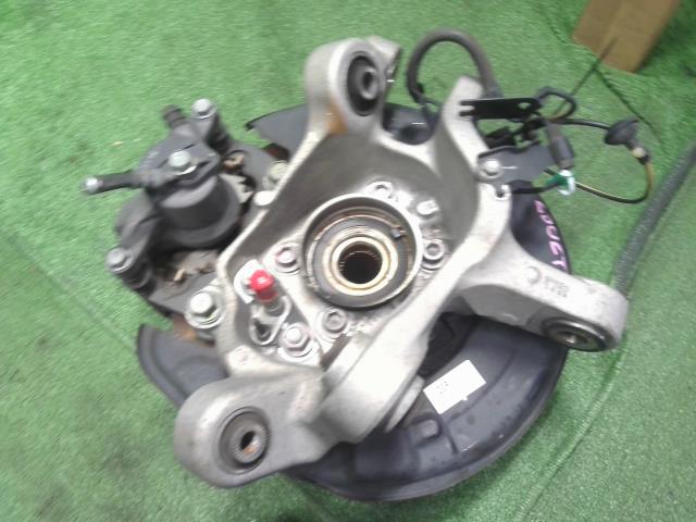 【中古】レクサス GS DBA-GRL11 右リアナックルハブ 42304-30130 自社品番250299 085