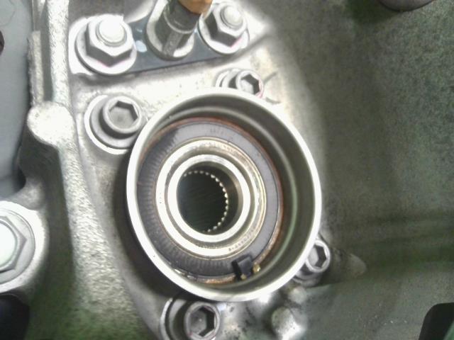 【中古】レクサス GS DBA-GRL11 左リアナックルハブ 42305-30130 自社品番250299 085