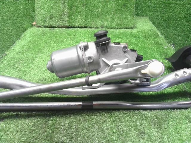 【中古】レクサス GS DBA-GRL11 フロントワイパーモーター 85110-30621 自社品番250299 085
