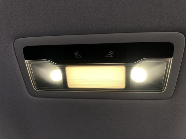 【中古】レクサス GS DBA-GRL11 ルームランプ 後側 81360-30090-A0 自社品番250299 085