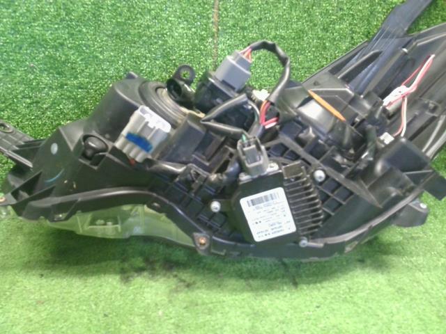 【中古】ＸＶ DAA-GPE 右ヘッドランプ ライト 84001FJ520 自社品番250300 G2U