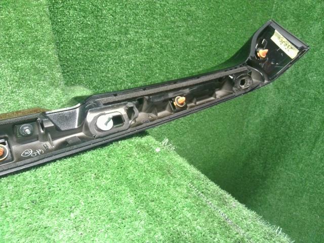 【中古】ＸＶ DAA-GPE リアゲート バックドア スポイラー  自社品番250300 G2U