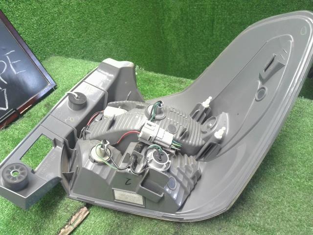 【中古】ＸＶ DAA-GPE 左テールランプ 84912FJ350 自社品番250300 G2U