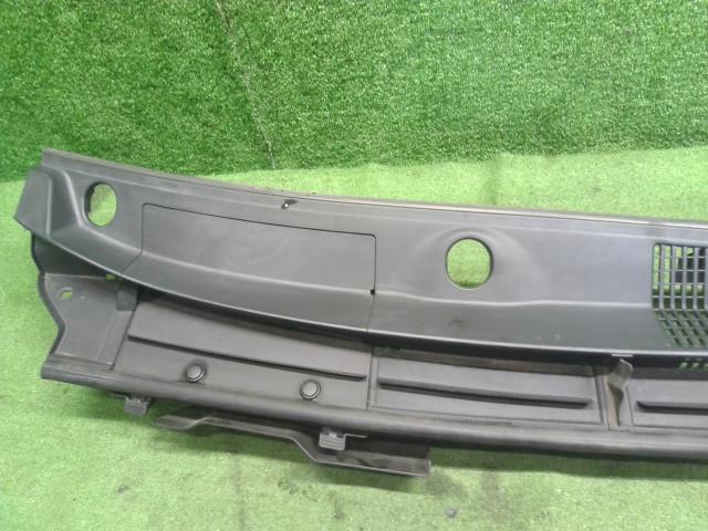 【中古】シエンタ DAA-NHP170G カウルトップパネル 55700-52400 自社品番250303 5B6