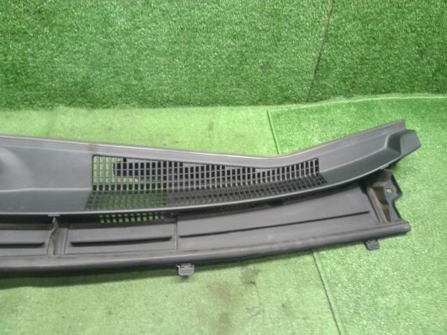 【中古】シエンタ DAA-NHP170G カウルトップパネル 55700-52400 自社品番250303 5B6