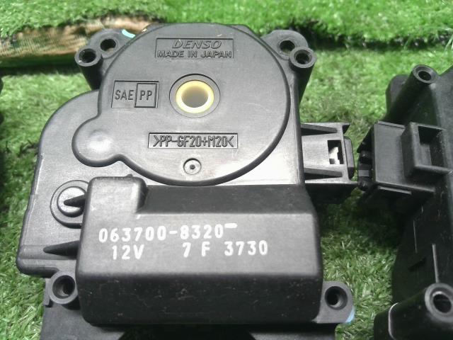 【中古】ムーヴ ABA-L160S エアコン サーボモーター  自社品番250306 W16