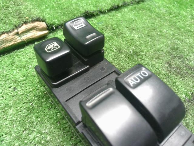 【中古】セレナ UA-TNC24 パワーウインドウ PWスイッチ 25401-CX000 自社品番250307 KY0