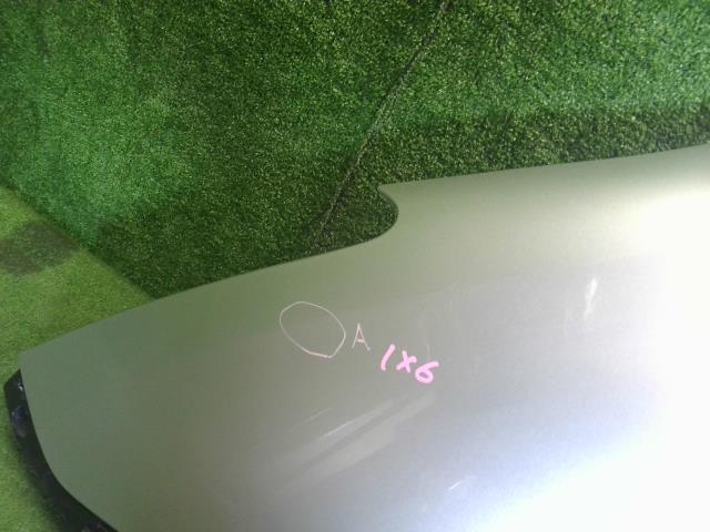 【中古】プリウス ZA-NHW20 左フロントフェンダー 53802-47010 自社品番250309 1C0