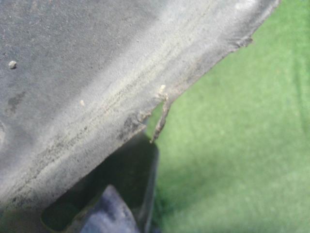 【中古】プリウス ZA-NHW20 左フロントインナーフェンダー ライナー 53876-47020 自社品番250309 1C0