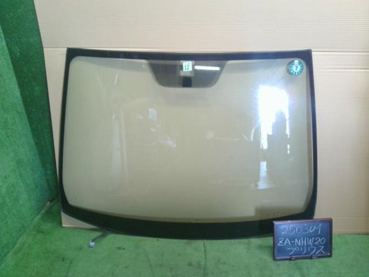【中古】プリウス ZA-NHW20 フロントウインドガラス 56101-47050 自社品番250309 1C0