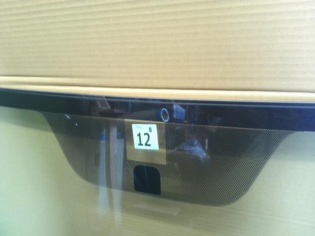 【中古】プリウス ZA-NHW20 フロントウインドガラス 56101-47050 自社品番250309 1C0