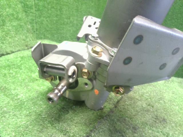 【中古】プリウス ZA-NHW20 ステアリングコラム シャフト 45200-47040 自社品番250309 1C0