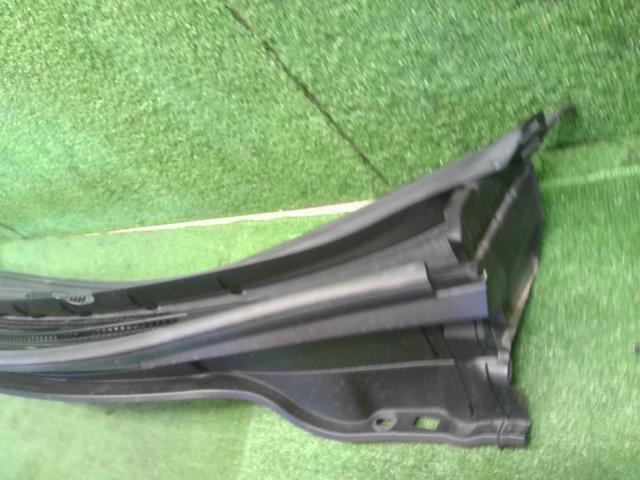 【中古】フリード DAA-GB7 カウルトップパネル 74200-TDK-900 自社品番250311 B553P