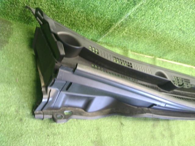 【中古】フリード DAA-GB7 カウルトップパネル 74200-TDK-900 自社品番250311 B553P