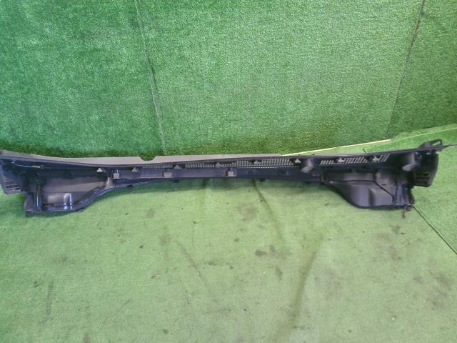 【中古】フリード DAA-GB7 カウルトップパネル 74200-TDK-900 自社品番250311 B553P