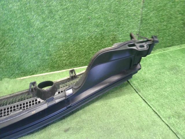 【中古】フリード DAA-GB7 カウルトップパネル 74200-TDK-900 自社品番250311 B553P