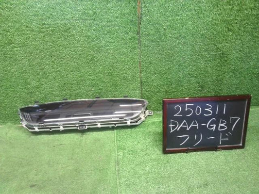 【中古】フリード DAA-GB7 スピードメーター 78100-TDL-J11 自社品番250311 B553P