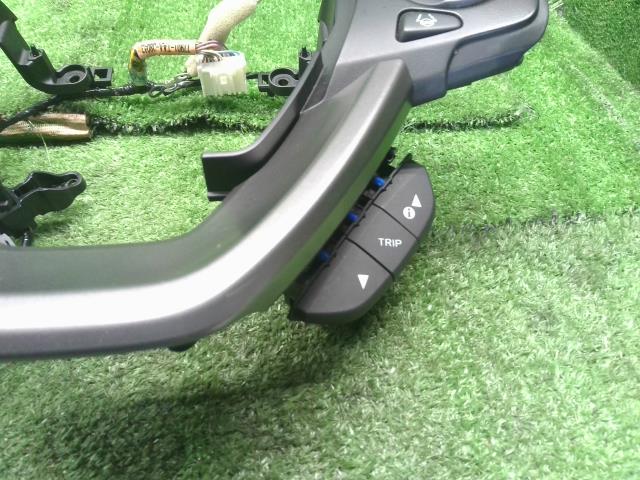 【中古】フリード DAA-GB7 ステアリング ハンドルスイッチ  自社品番250311 B553P