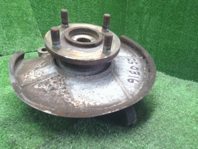 【中古】NV100クリッパー HBD-DR64V 右フロントナックルハブ 40014-4A00H 自社品番250316 26U