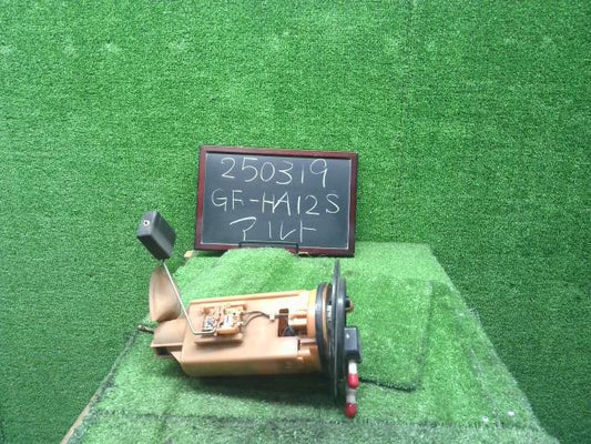 【中古】アルト GF-HA12S フューエル 燃料ポンプ 15100-77810 自社品番250319 Z2S