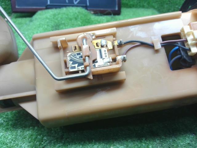 【中古】アルト GF-HA12S フューエル 燃料ポンプ 15100-77810 自社品番250319 Z2S