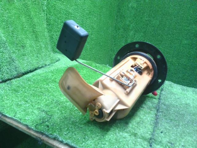 【中古】アルト GF-HA12S フューエル 燃料ポンプ 15100-77810 自社品番250319 Z2S