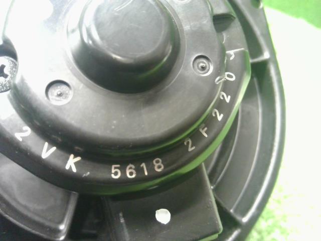 【中古】キューブ TA-AZ10 ヒーターブロアモーター 27220-72B00 自社品番250322 LX1