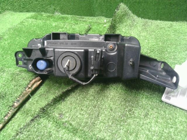 【中古】プリウスα DAA-ZVW41W 左側 デイライト 自社品番250324 1G3