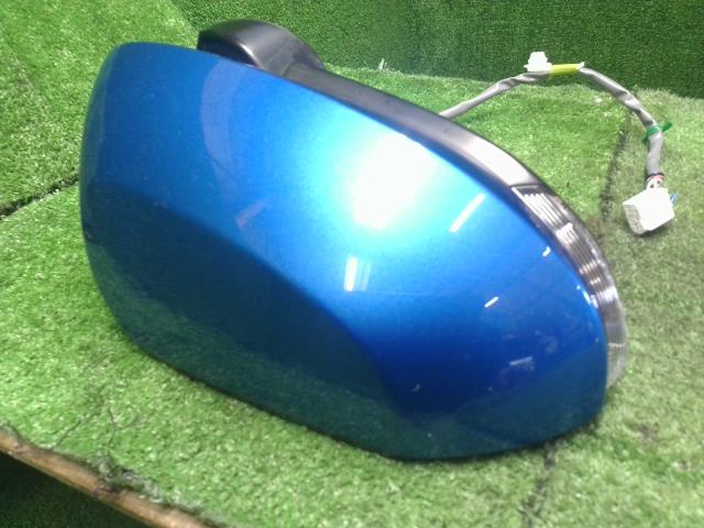 【中古】シエンタ DBA-NSP170G 右ドアミラー サイドミラー 87910-52F30 自社品番250329 8T7
