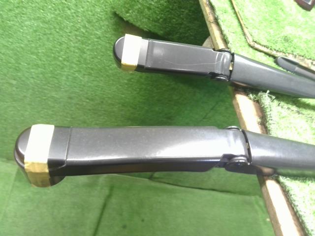 【中古】シエンタ DBA-NSP170G フロントワイパーアーム 自社品番250329 8T7