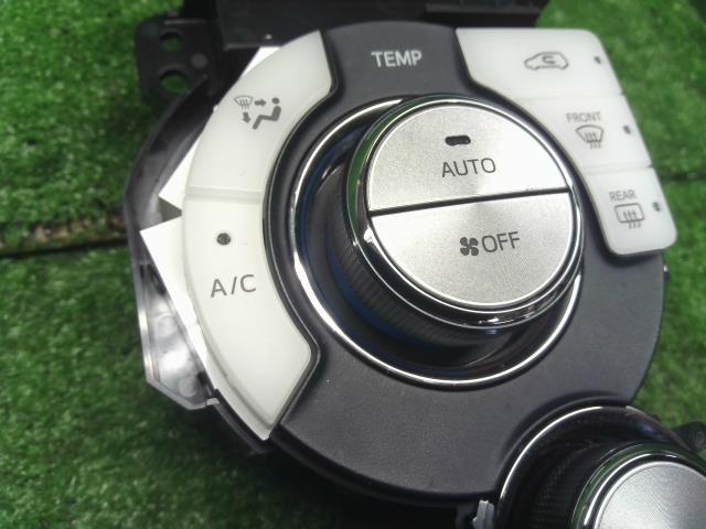 【中古】シエンタ DBA-NSP170G エアコン AC スイッチパネル 55900-52890-C0 自社品番250329 8T7