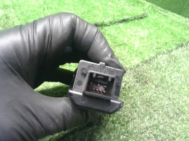 【中古】シエンタ DBA-NSP170G イグニッションスイッチ プッシュ エンジンスタート 89611-52034 自社品番250329 8T7