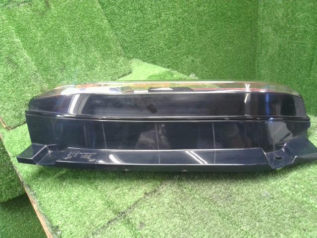 【中古】ｅＫクロススペース 4AA-B35A 左テールランプ MQ716684 自社品番250332 W37F28