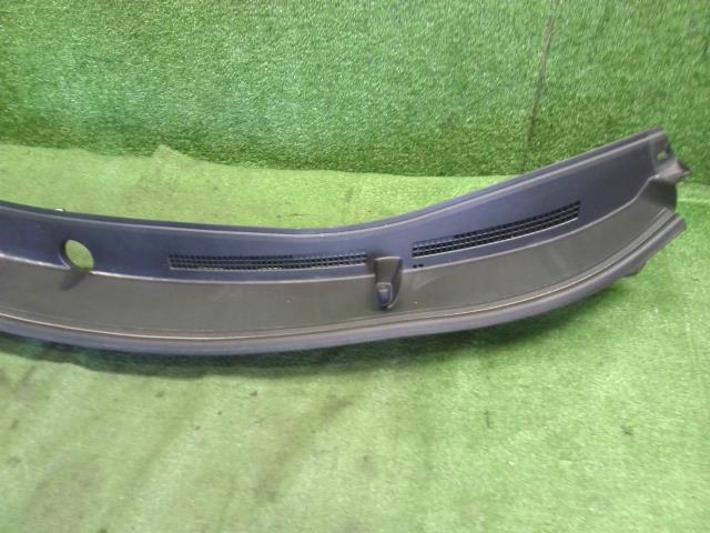 【中古】ｅＫクロススペース 4AA-B35A カウルトップパネル 5230J582 自社品番250332 W37F28