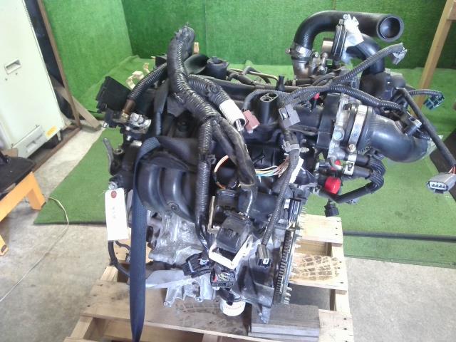 【中古】ｅＫクロススペース 4AA-B35A エンジン  自社品番250332 W37F28