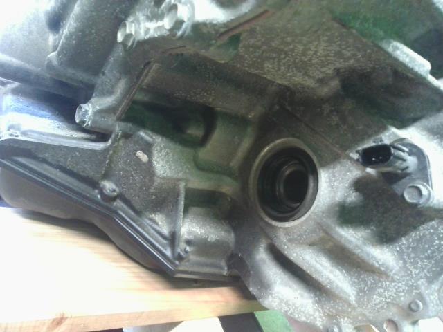 【中古】ｅＫクロススペース 4AA-B35A オートマチックミッション CVT  自社品番250332 W37F28