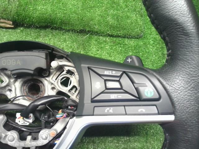 【中古】ｅＫクロススペース 4AA-B35A ステアリングホイール ハンドル MQ716952 自社品番250332 W37F28