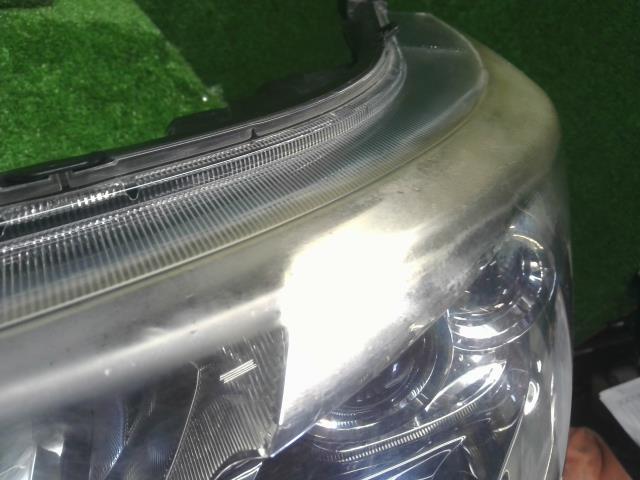 【中古】ムーヴ DBA-LA110S 左ヘッドランプ ライト 81150-B2740 自社品番250333 W24