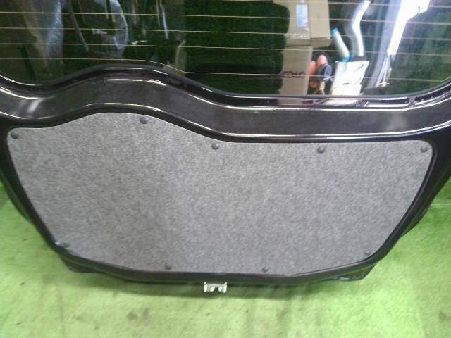 【中古】デイズルークス DBA-B21A リアゲート バックドア 90100-6A02D 自社品番250343 X42