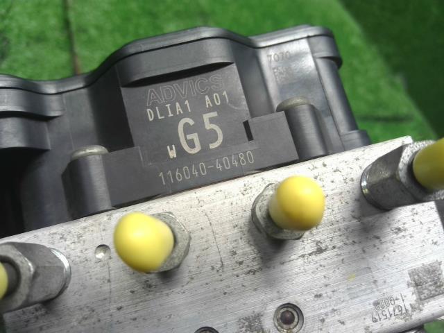 【中古】ピクシスエポック DBA-LA300A ＡＢＳアクチュエーター 44050-B2F60 自社品番250348