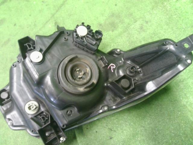 【中古】ワゴンＲ DBA-MH34S 右ヘッドランプ ライト 35120-72M00 自社品番250349