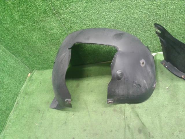 【中古】VW ゴルフ ABA-1KCAV 左フロントインナーフェンダー ライナー N10009110 自社品番250352