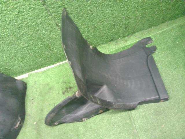 【中古】VW ゴルフ ABA-1KCAV 左フロントインナーフェンダー ライナー N10009110 自社品番250352