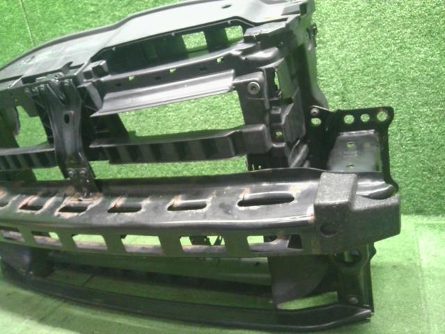 【中古】VW ゴルフ ABA-1KCAV ラジエーターコアサポート 5K0 805 588 E 自社品番250352