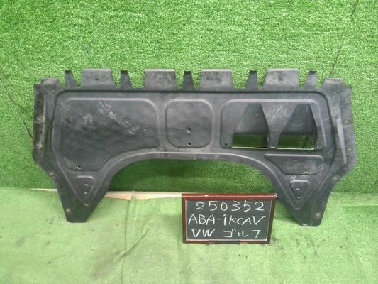 【中古】VW ゴルフ ABA-1KCAV エンジンアンダーカバー  自社品番250352