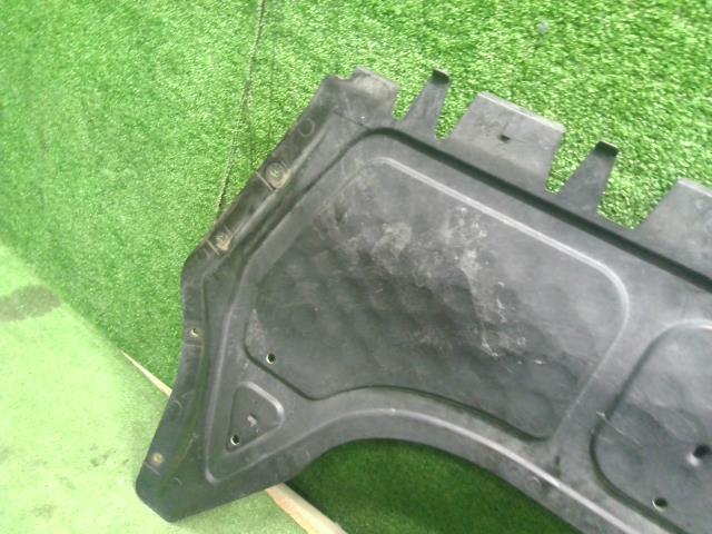 【中古】VW ゴルフ ABA-1KCAV エンジンアンダーカバー  自社品番250352