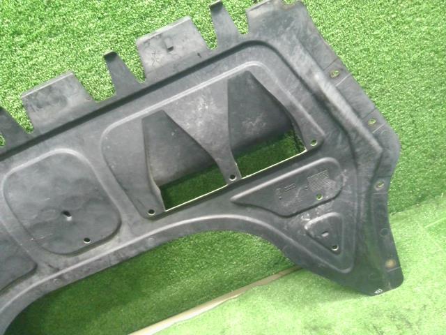 【中古】VW ゴルフ ABA-1KCAV エンジンアンダーカバー  自社品番250352