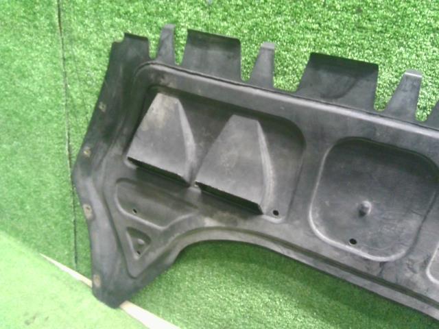 【中古】VW ゴルフ ABA-1KCAV エンジンアンダーカバー  自社品番250352