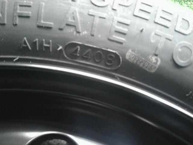 【中古】VW ゴルフ ABA-1KCAV スペアタイヤ 工具 ジャッキ 1K0 601 027 S 自社品番250352